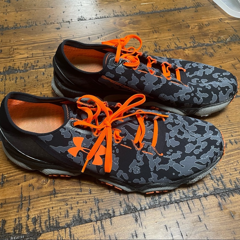 Men’s UnderArmour Speedform XC shoes, size 12